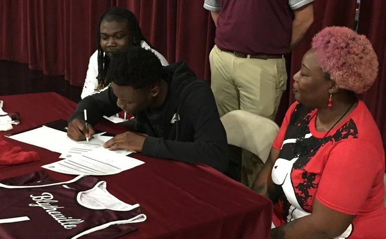 Blytheville's Jamison Signs with Greyhounds